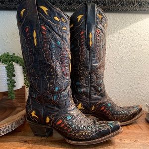 Corral Vintage 🤠 Chocolate butterfly inlay boots
